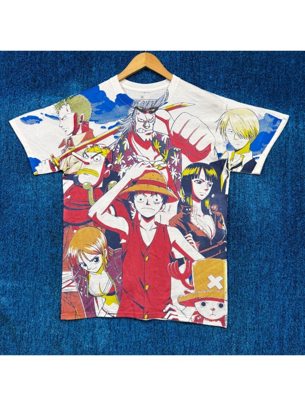 One Piece "Luffy" Graphic T-Shirt Size Medium